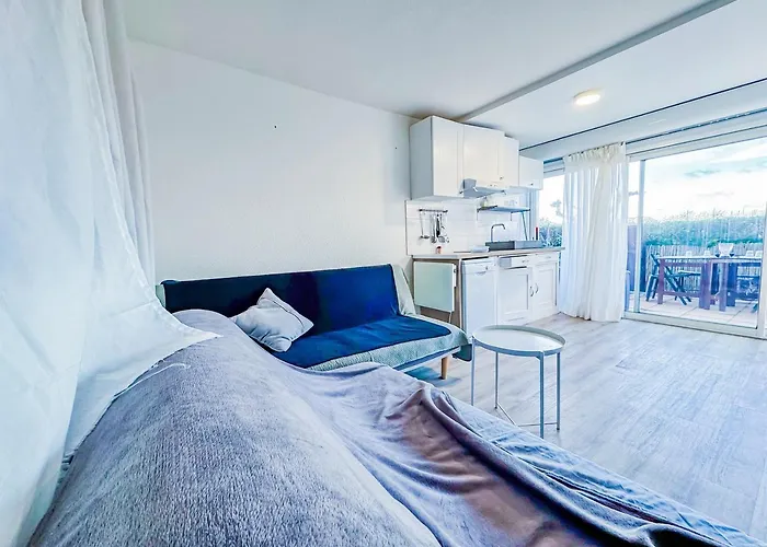 4 Pers- Piscine- Proche Mer- Flanerie